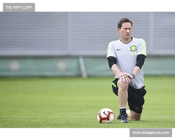 奥纳纳:必须避免重蹈上赛季覆辙确保球队不再陷入困境 奥纳纳:必须避免重蹈上赛季覆辙确保球队不再陷入困境